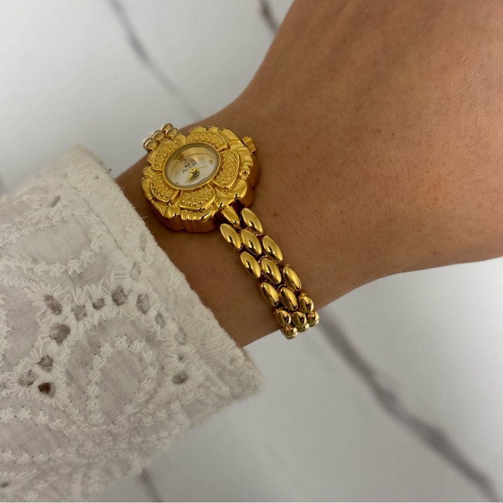 Stylish Retro Y2K Gold Peony Women's Vintage Bracelet Watch Gift Stainless steel - Picture 3 of 6